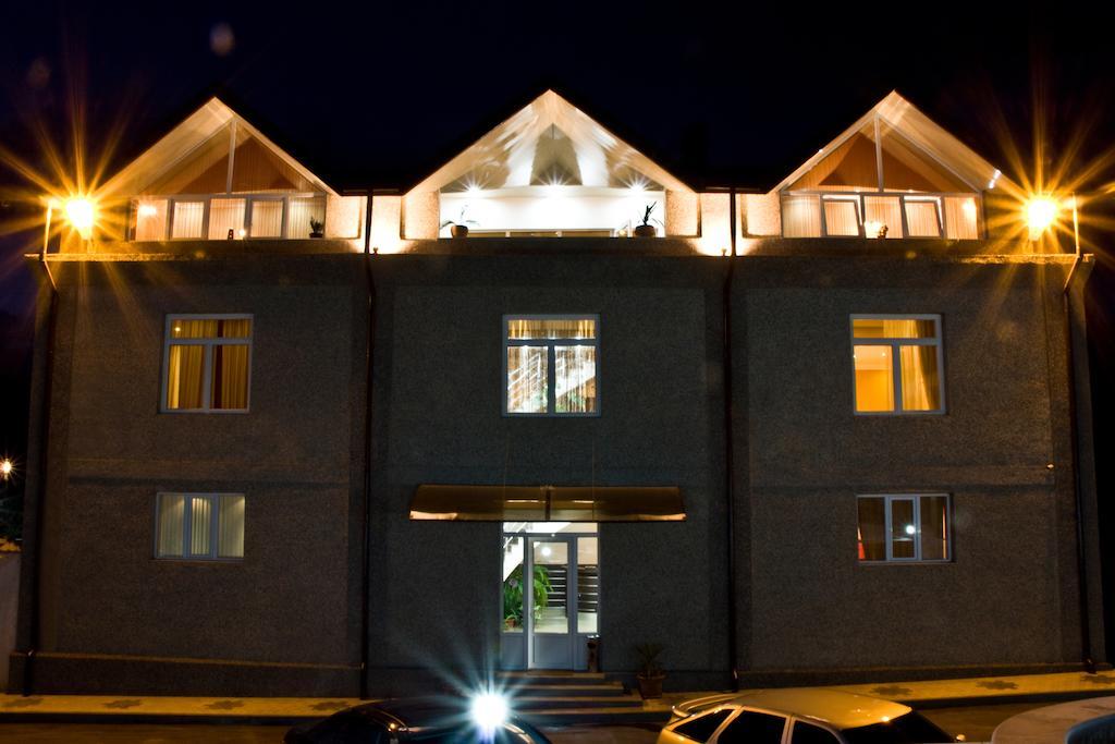 Laguna Hotel Vanadzor Eksteriør bilde