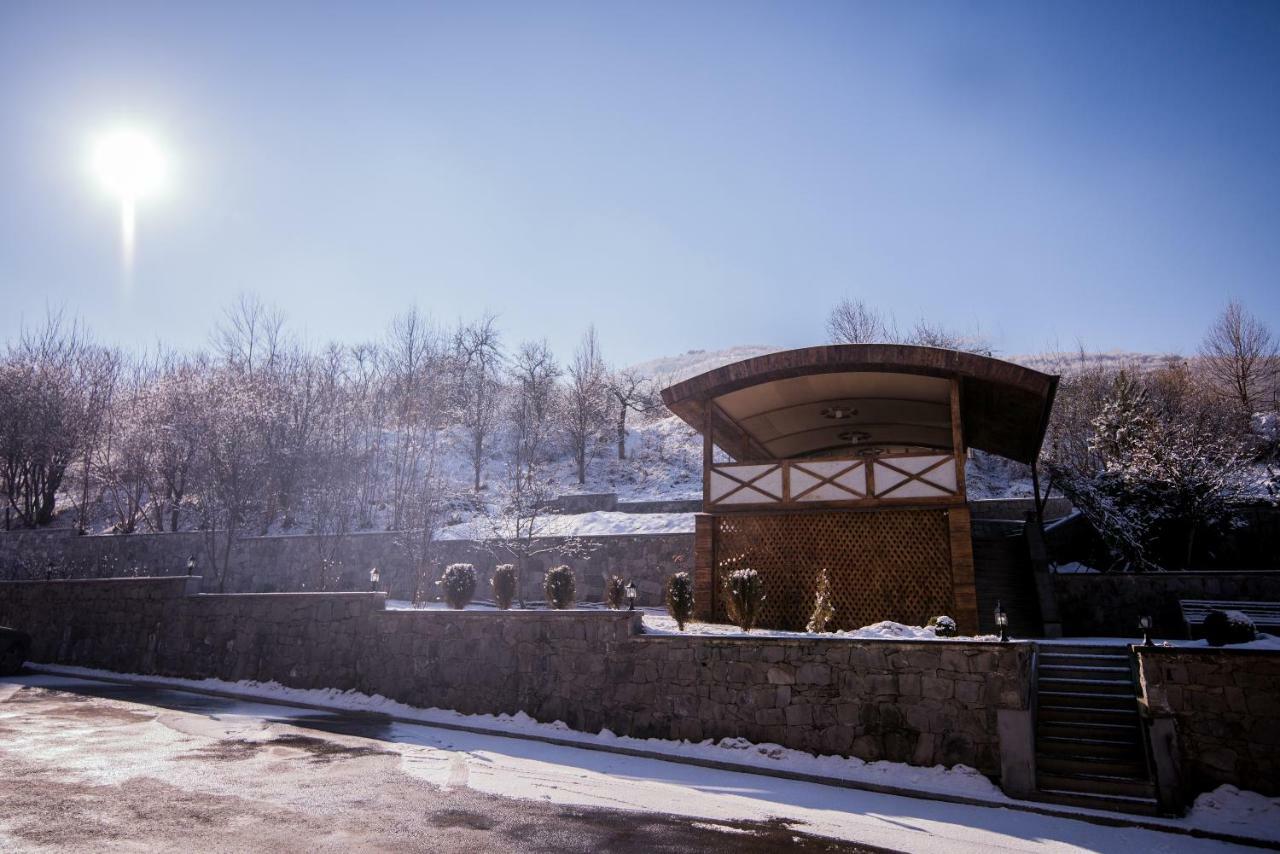 Laguna Hotel Vanadzor Eksteriør bilde